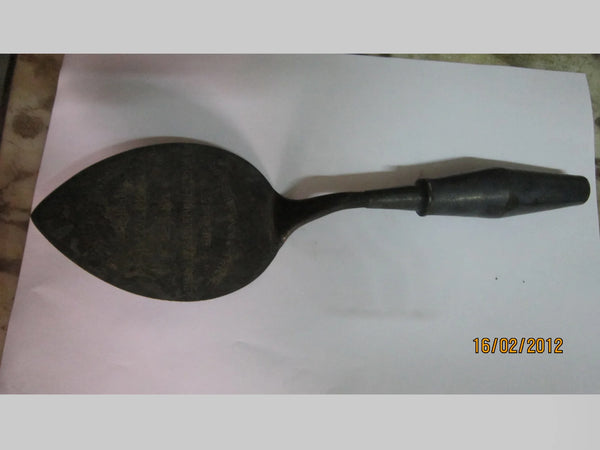 Korni used by Srimad Bhakti Siddhanta Saraswati Goswami Prabhupada at the time laying foundation stone of Bagbazar Gaudiya Math, Donated by Sri Jagabandhu Dutta (Bhakti Ranjan), Year 1929.