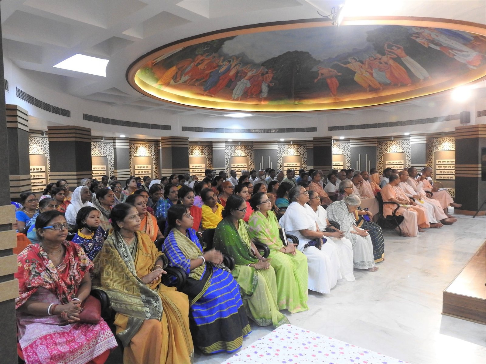 Gaudiya-Mission-Auditorium-Bagbazar-3.jpg