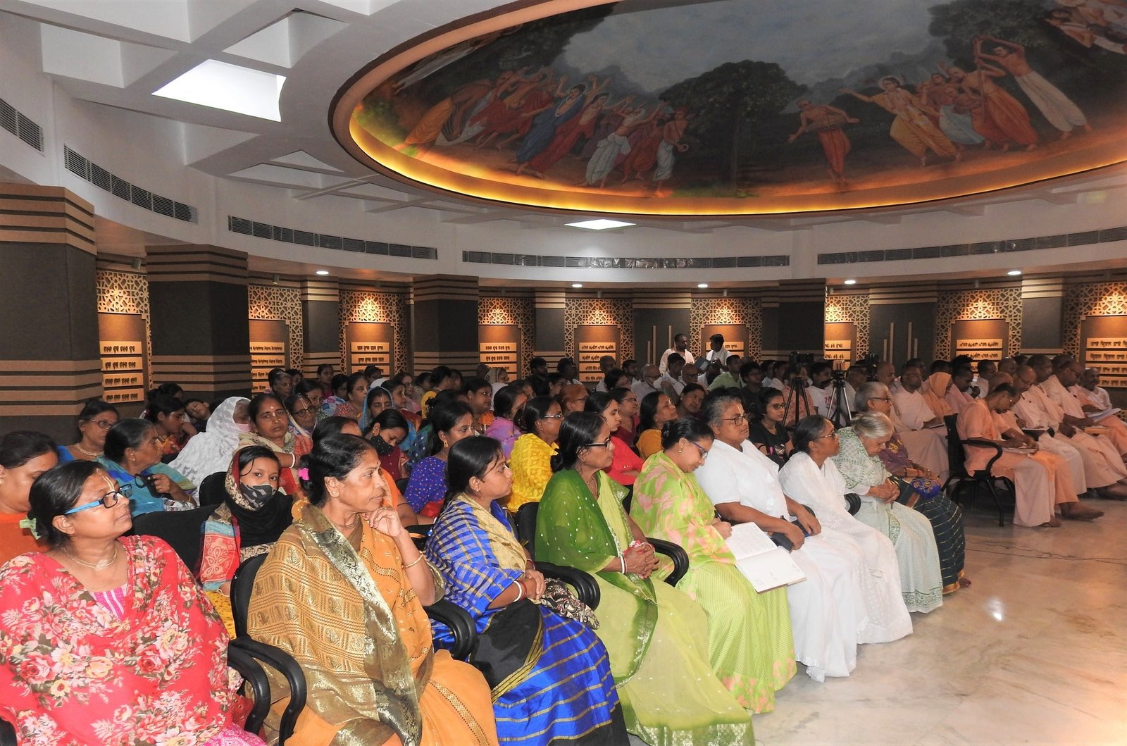 Gaudiya-Mission-Auditorium-Bagbazar-6.jpg